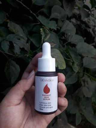 ElsheSkin Radiant Skin Serum review photo by Nindissi