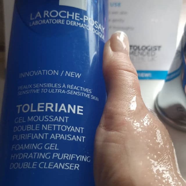 La Roche-Posay Toleriane Hydrating Foam-In-Gel Double Cleanser review photo by Minnie40