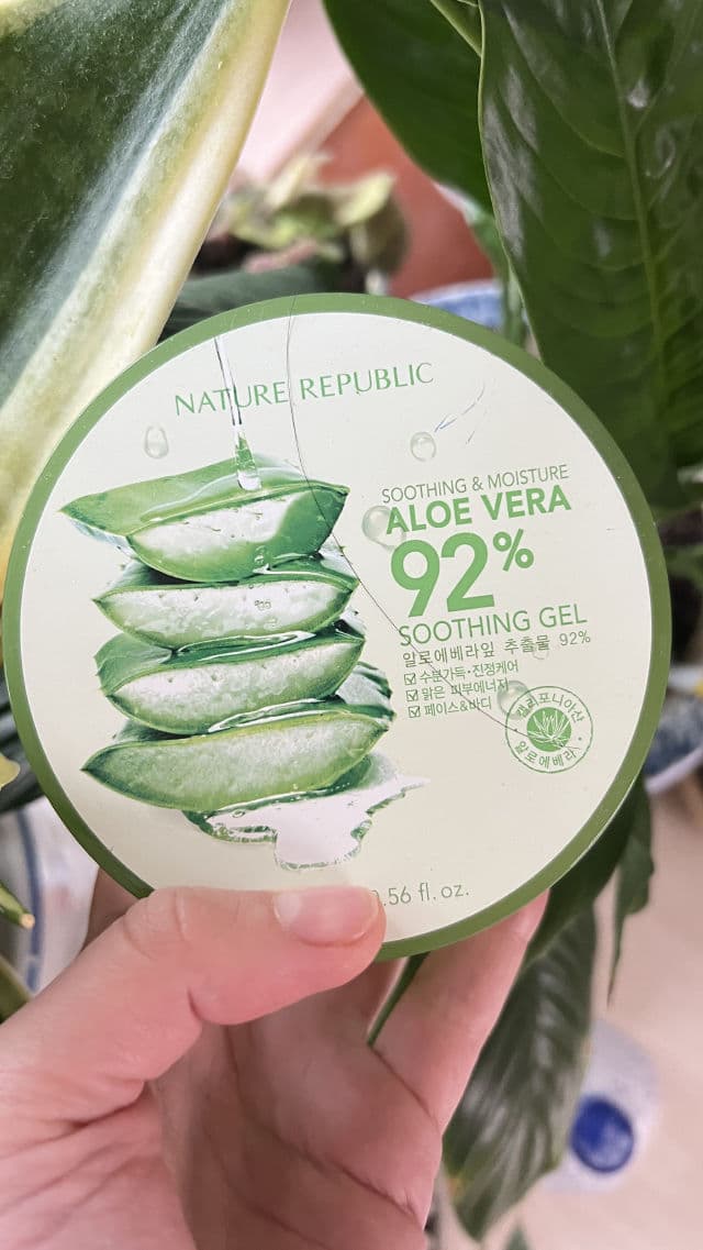 NATURE REPUBLIC Soothing & Moisture Aloe Vera 92% Soothing Gel review photo by KateVan