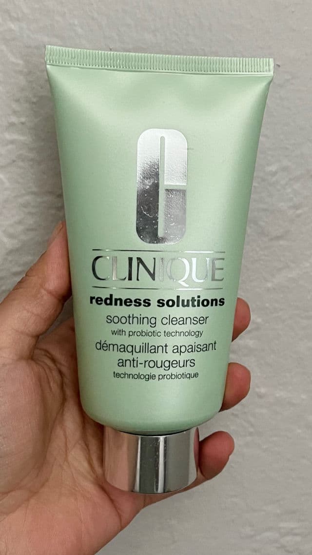 Clinique Redness Solutions Soothing Cleanser review photo by BeautyLoves