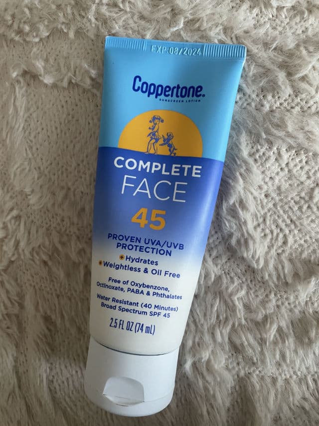 Coppertone Complete Face Sunscreen Lotion SPF 45 review photo by Beespacenaa