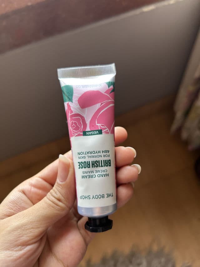 The Body Shop British Rose Petal-Soft Hand Cream review photo by caring18