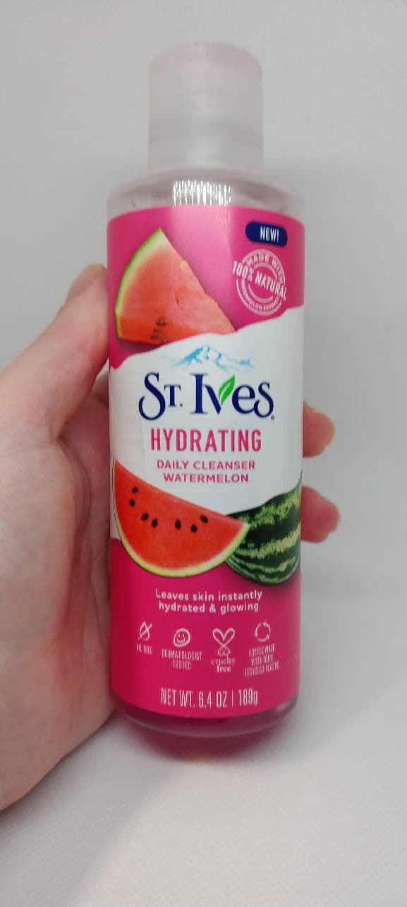 St. Ives Hydrating Watermelon Daily Cleanser review photo by FluffyBunnyWarrior