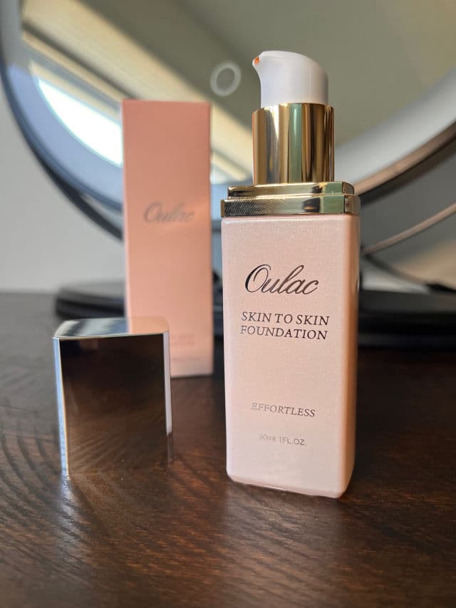 Oulac Cosmetics Skin to Skin Foundation review photo by Susan101
