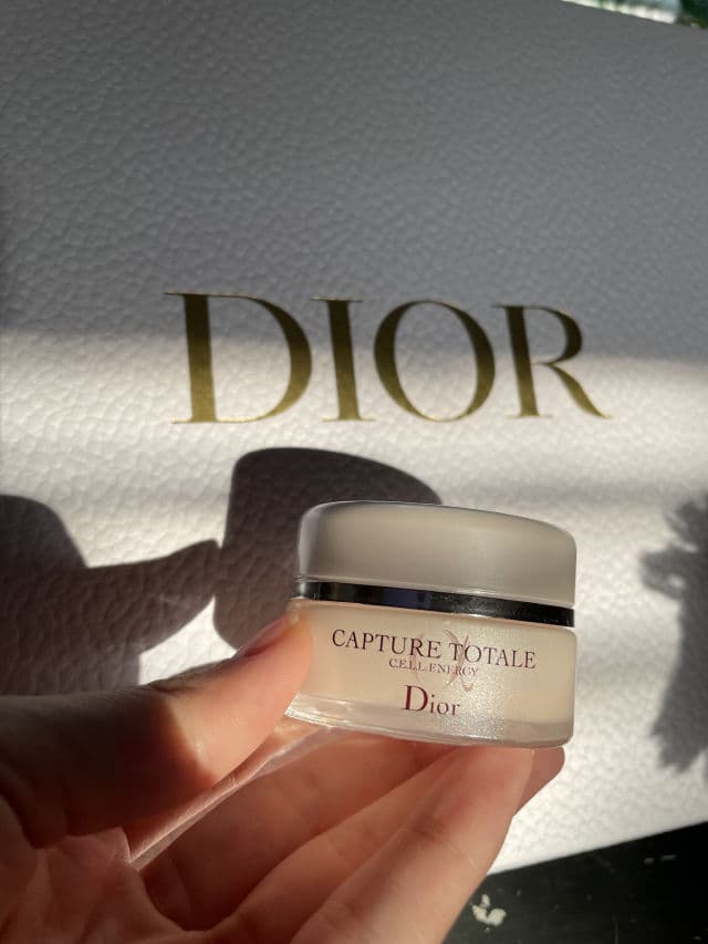Dior Capture Totale Cell Energy review photo by macyleane