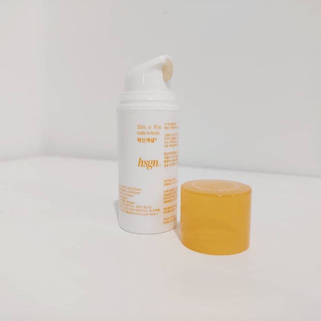 HSGN Niacinamide 10 Tranexamic Acid Light Up Perfector review photo by ceerenee