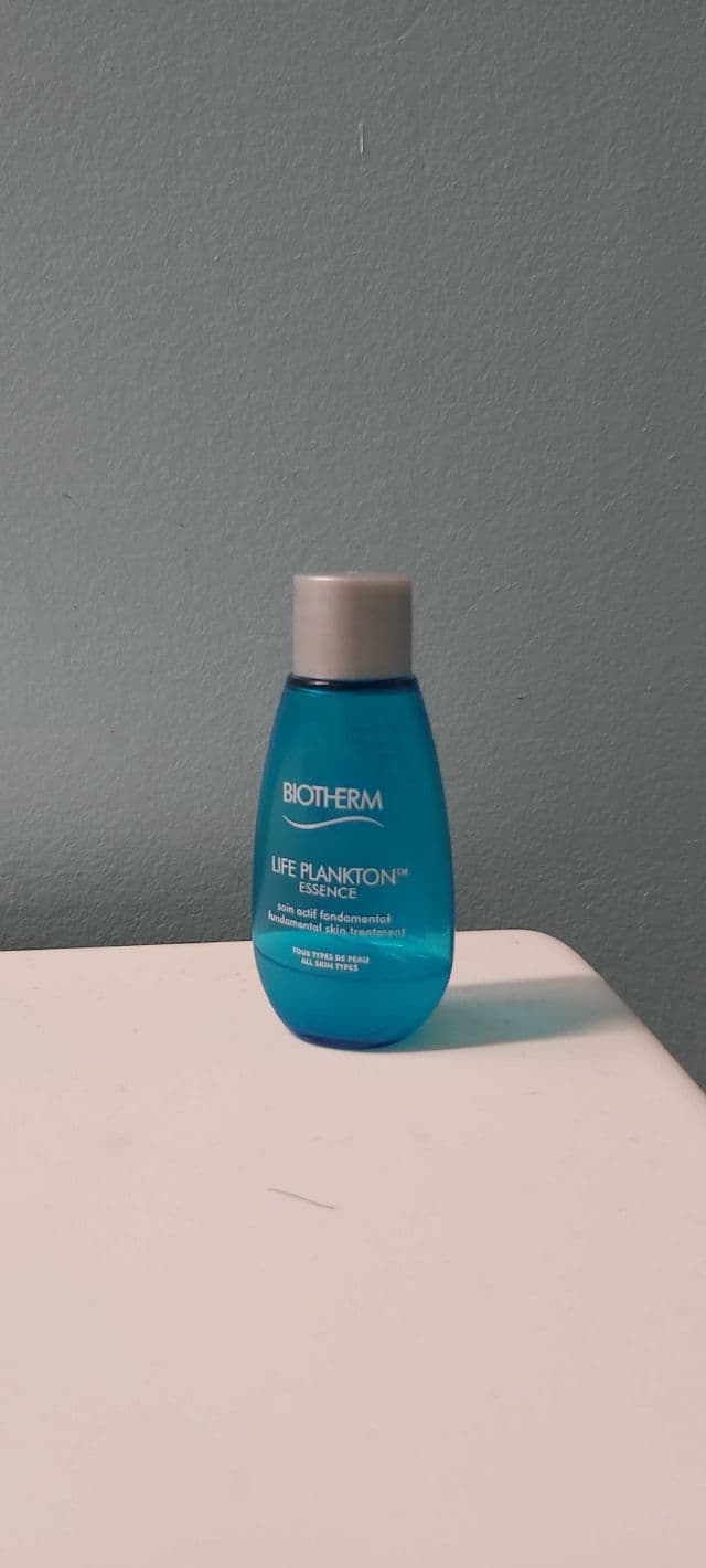 Biotherm Life Plankton Clear Essence review photo by renzibythesea