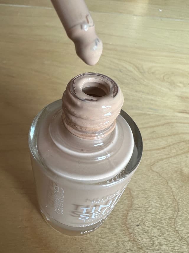 Catrice 001N review photo by thegl0wfactor