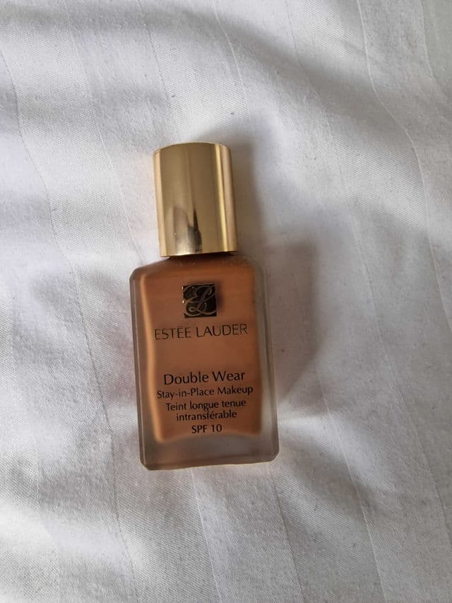 Estee Lauder Double Wear Stay-in-Place Foundation SPF 10 review photo by IceE81