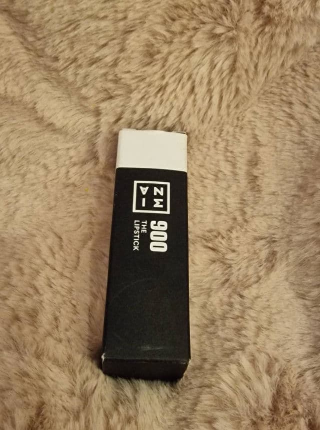 3INA The Lipstick 900 review photo by IceE81