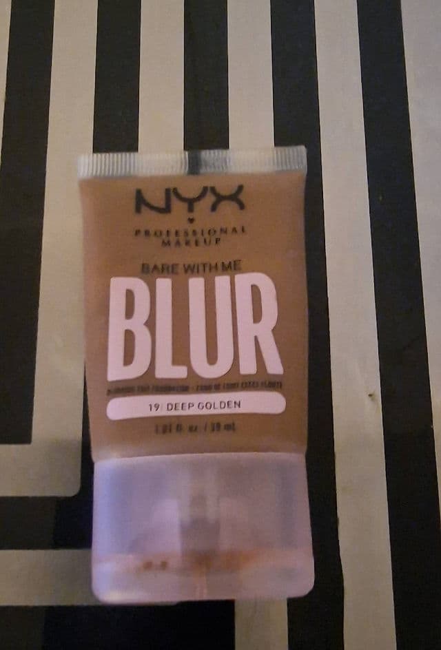Nyx Cosmetics Bare With Me Blur Tint Foundation review photo by IceE81