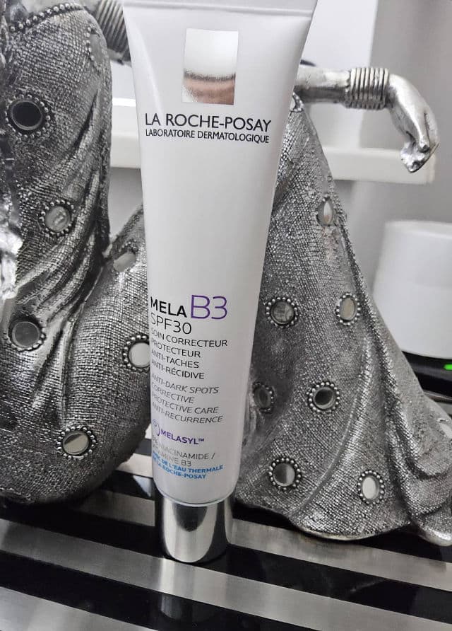 La Roche-Posay Mela B3 UV Broad Spectrum SPF30 review photo by IceE81