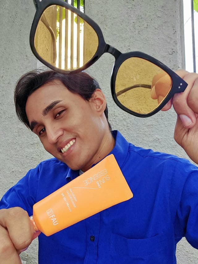 FAU Cosmetics Skin Solution Sun Essence SPF 50 ++++  review photo by Xavigilfilm