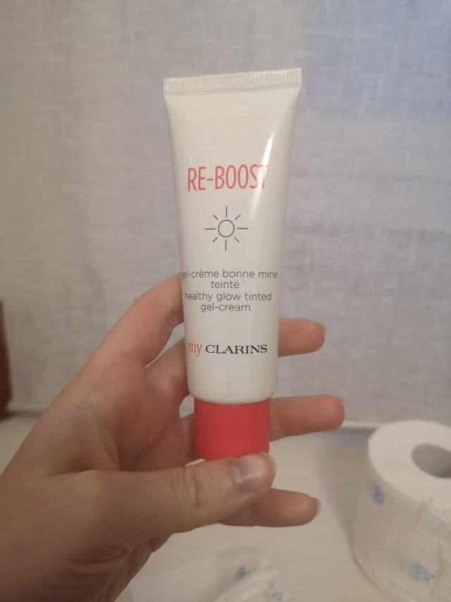My Clarins Re-Boost Healthy Glow Tinted Gel-Cream review photo by pickyGy