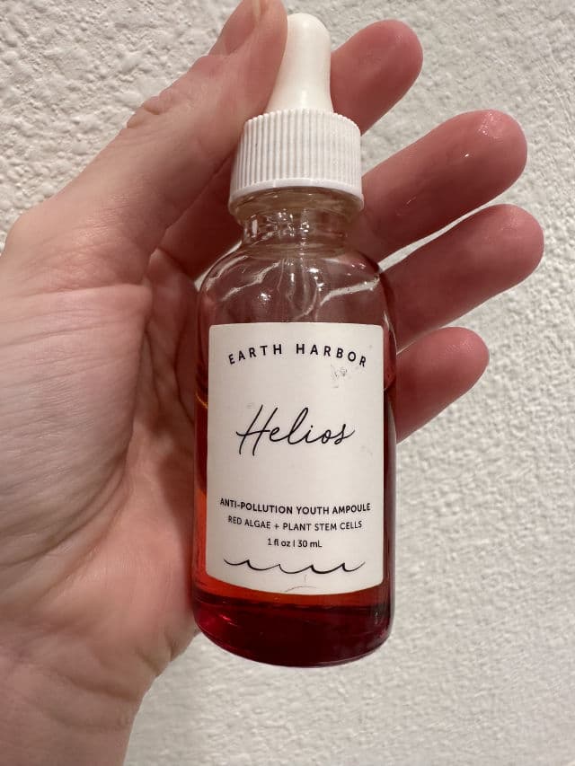 Earth Harbor Naturals Helios Anti-Pollution Youth Ampoule review photo by PaigeChristison