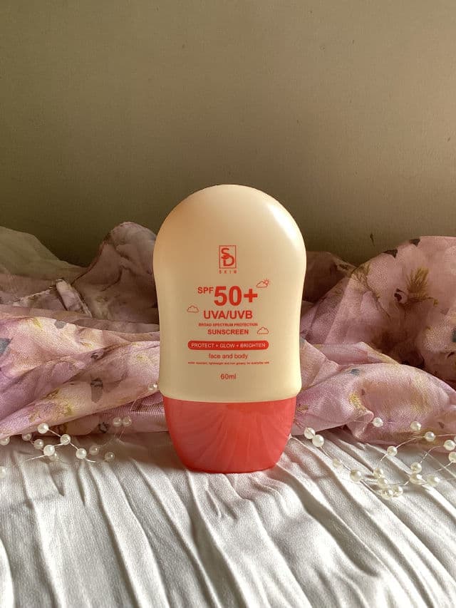 Sugar Dolls 3-in-1 Face & Body Sunscreen review photo by aneentries