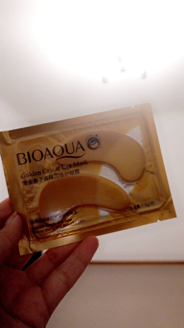 BioAqua Golden Osmanthus Eye Mask review photo by Jeenaa