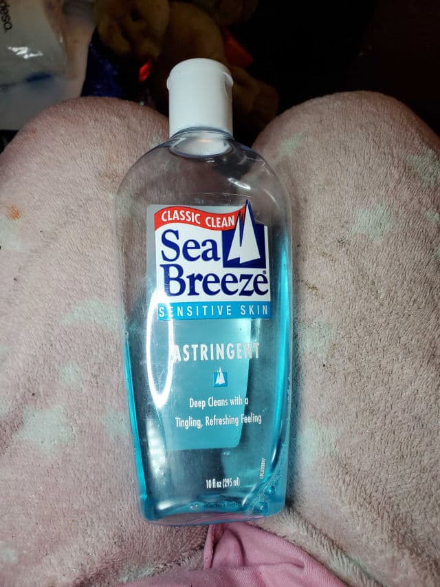Sea Breeze Sensitive Skin Astringent review photo by iamteresah