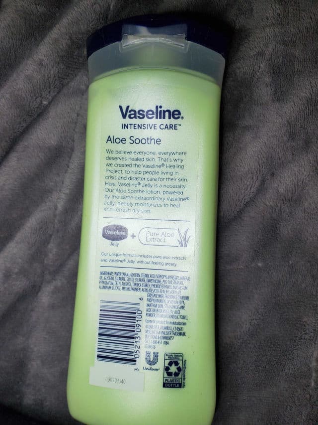 Vaseline Intensive Care Soothing Hydration Lotion review photo by iamteresah