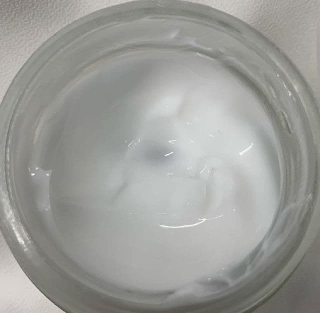 Aok Glanzlos Schön Tagescreme Mit Weissem Tee review photo by botaebukurise