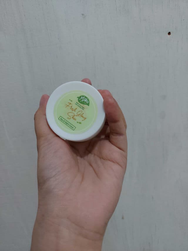 Mako by Seris Fresh Glowy Skin Day & Night Cream review photo by Yuiunnie