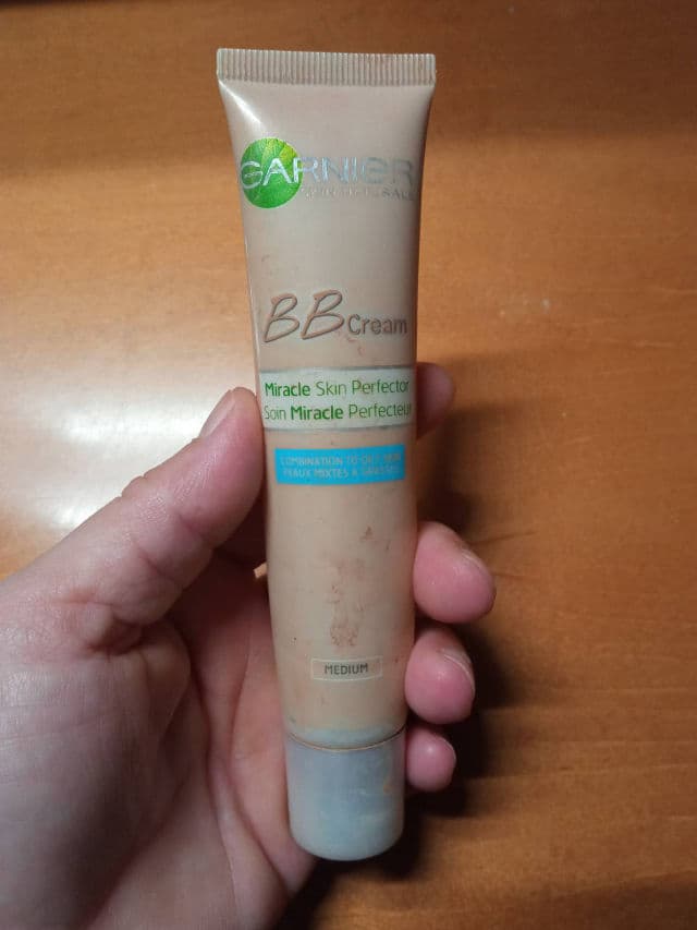 Garnier Skin Naturals BB Cream Light Miracle Skin Perfector review photo by Fany76