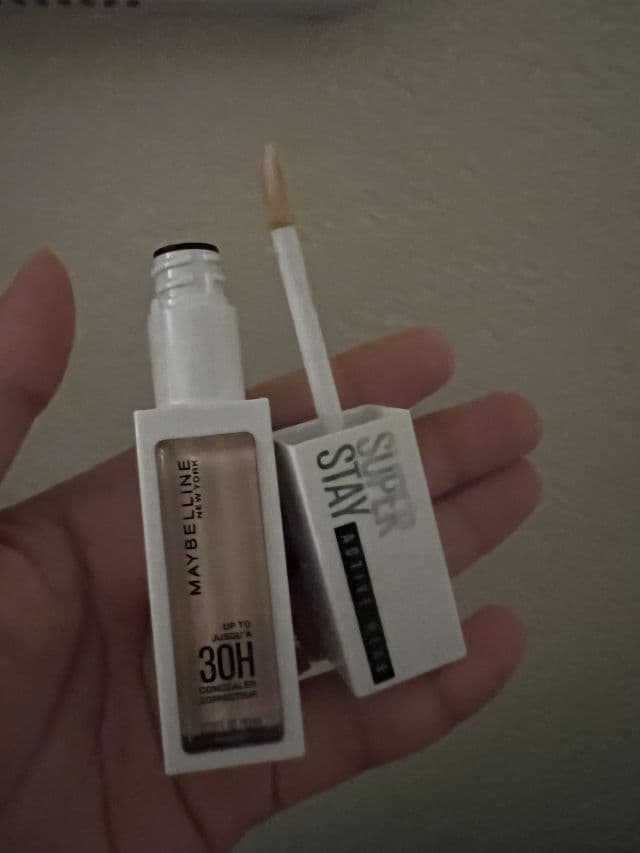 Maybelline Super Stay Active Wear Long-Lasting Concealer review photo by Linh2610