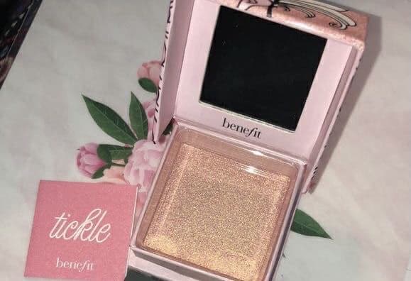 Benefit Cosmetics Tickle Golden Pink Highlighter review photo by aestheticbye