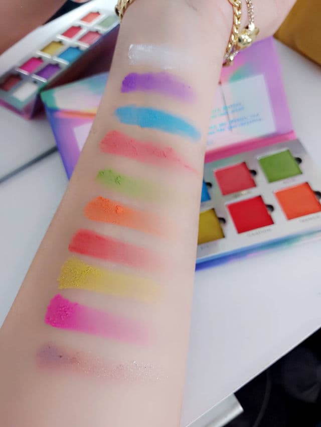 MUA Makeup Academy Neon Lights 10 Shade Paper Eyeshadow Palette review photo by linazam