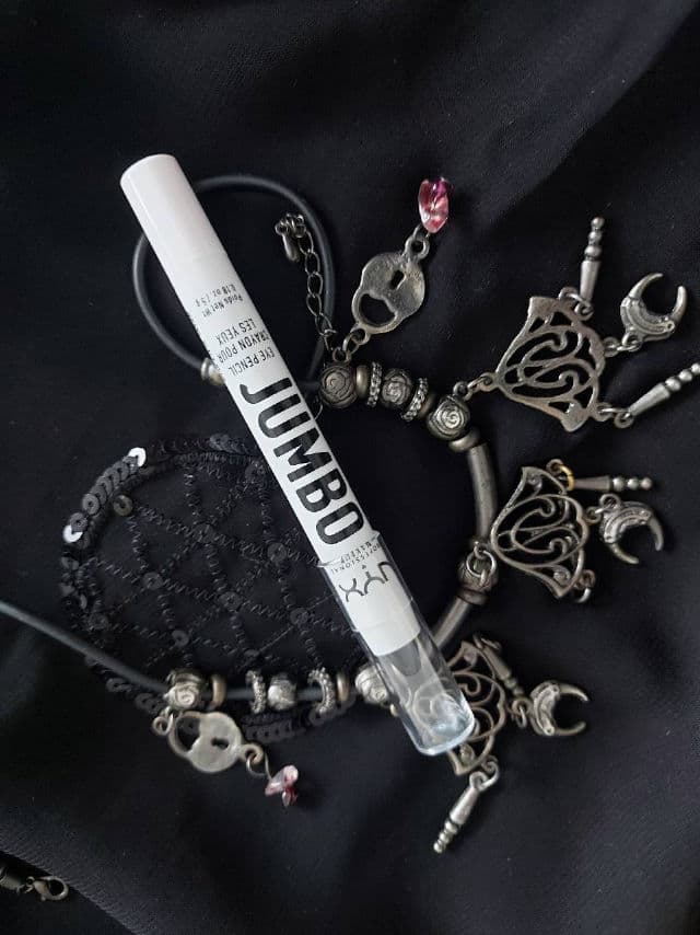 Nyx Cosmetics Iced Mocha review photo by linazam