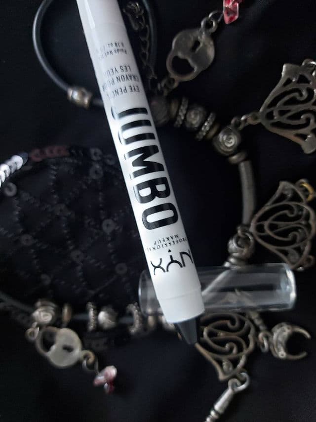 Nyx Cosmetics Iced Mocha review photo by linazam