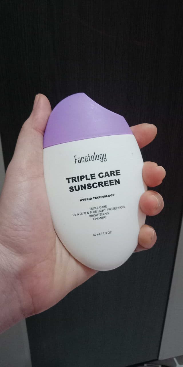Facetology Triple Care Sunscreen SPF 40 PA+++ review photo by Sriimuliani
