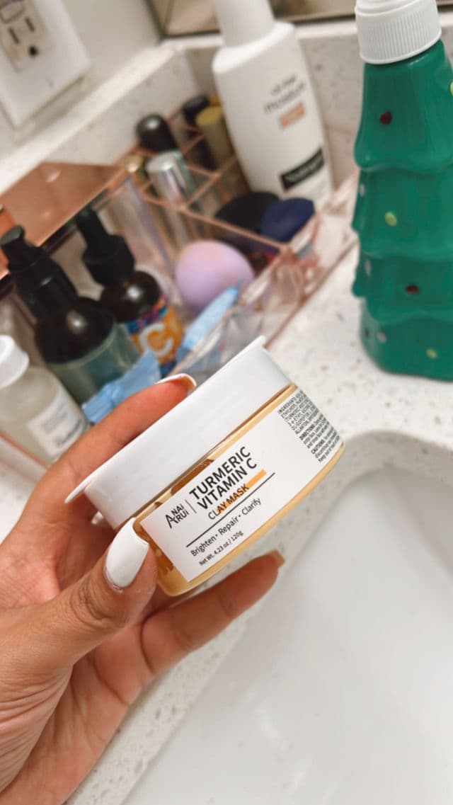 ANAIRUI Skin Care Turmeric Vitamin C Peel-off Mask review photo by CarolMontilha