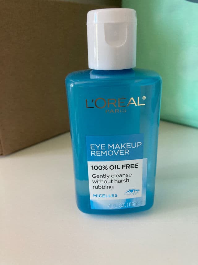 L'Oreal Paris Ideal Clean Artiste 100% Oil-Free Eye Makeup Remover review photo by SampleTry