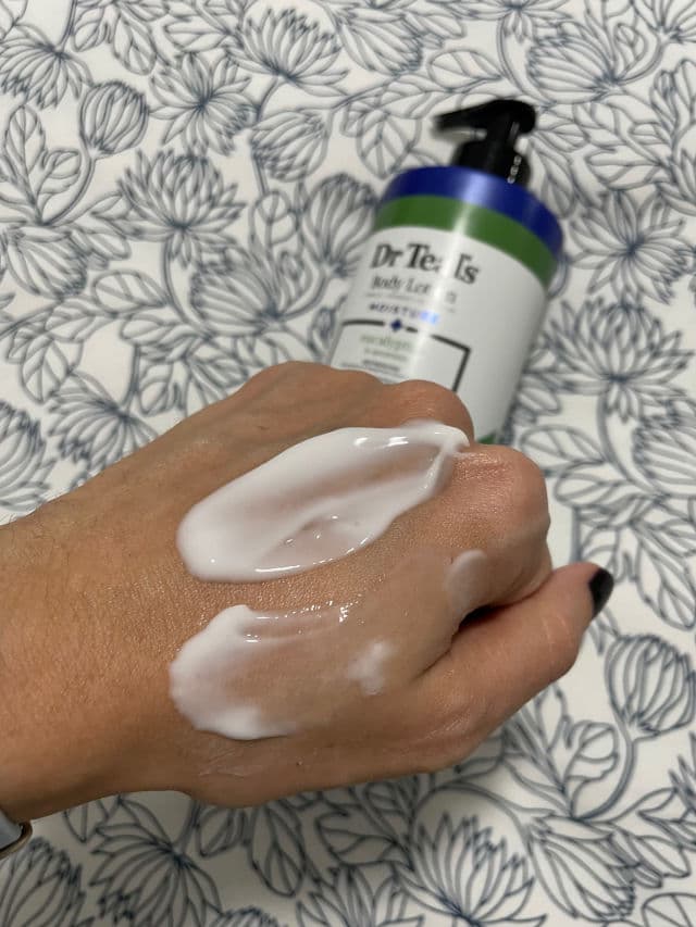 Dr Teal's Body Lotion Rejuvenating Eucalyptus & Spearmint	 review photo by LuLizardo