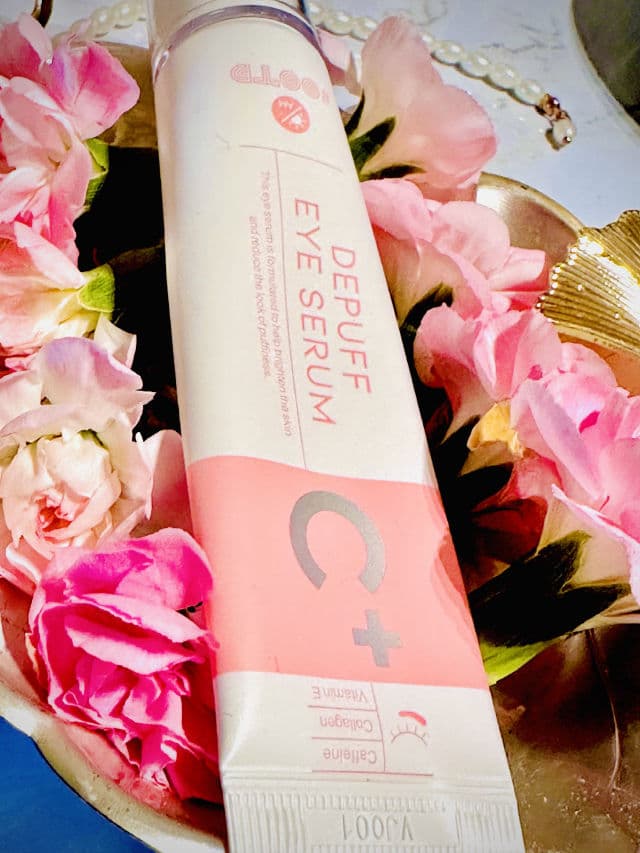 OOTD BEAUTY Depuff Eye Serum review photo by theglamouressentials