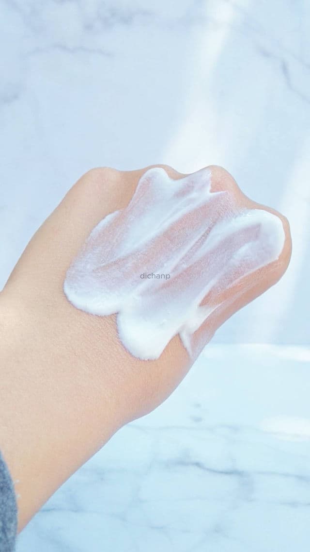 Harlette Beauty Oat Probiotic Lightweight Sunscreen SPF50 PA++++ review photo by dichanp