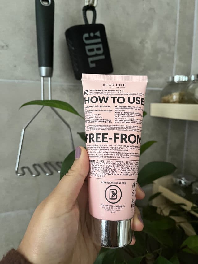 Biovène Glow Mask Pore Cleansing Facial Treatment review photo by Cocoliciousdiary