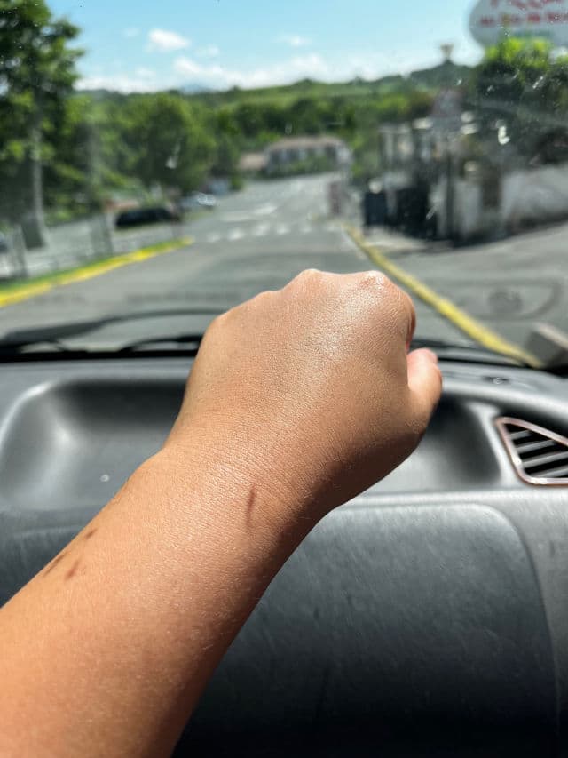 Urban Decay Stay Naked Weightless Liquid Foundation review photo by Geetaplanty