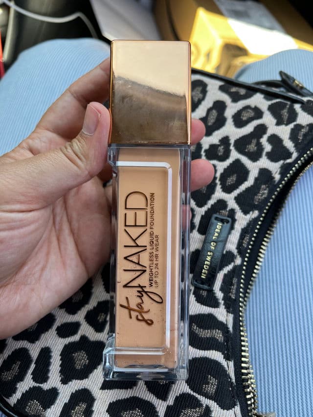 Urban Decay Stay Naked Weightless Liquid Foundation review photo by Geetaplanty