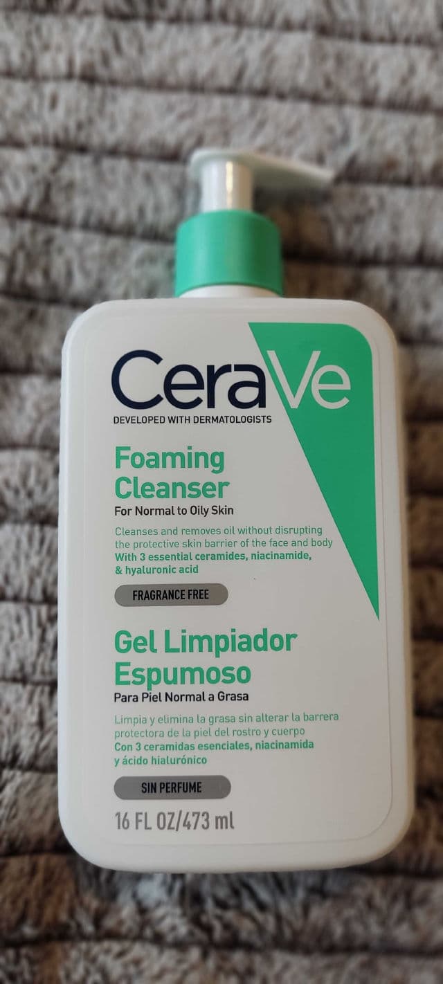 CeraVe Foaming Facial Cleanser for Normal to Oily Skin review photo by Noepuime