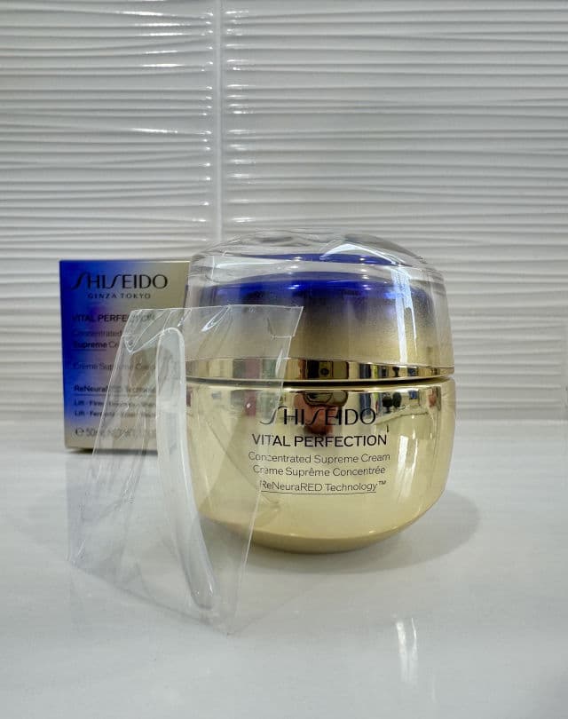 Shiseido Vital Perfection Uplifting and Firming Day Cream review photo by michelsps