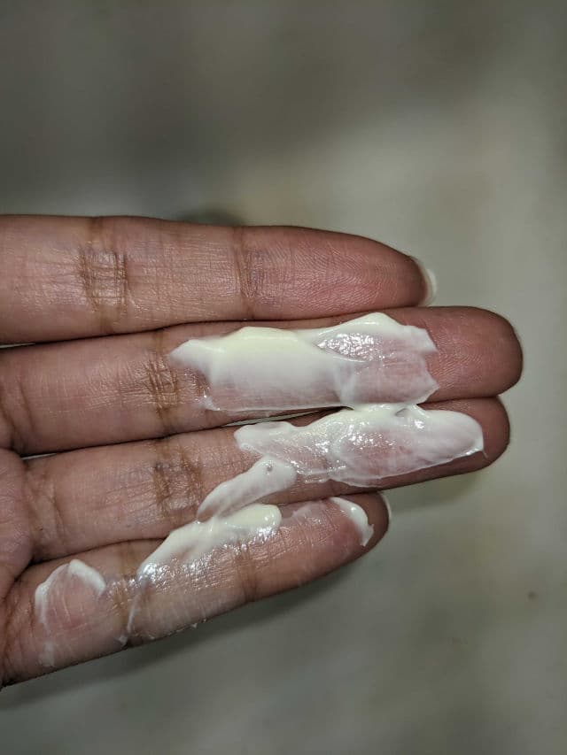 Gleamin Superfood Enriched Daily Moisturizer review photo by ChillinWithQuanie