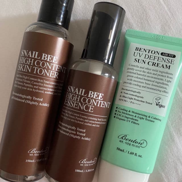 BENTON Snail Bee High Content Essence review photo by daisieskincare
