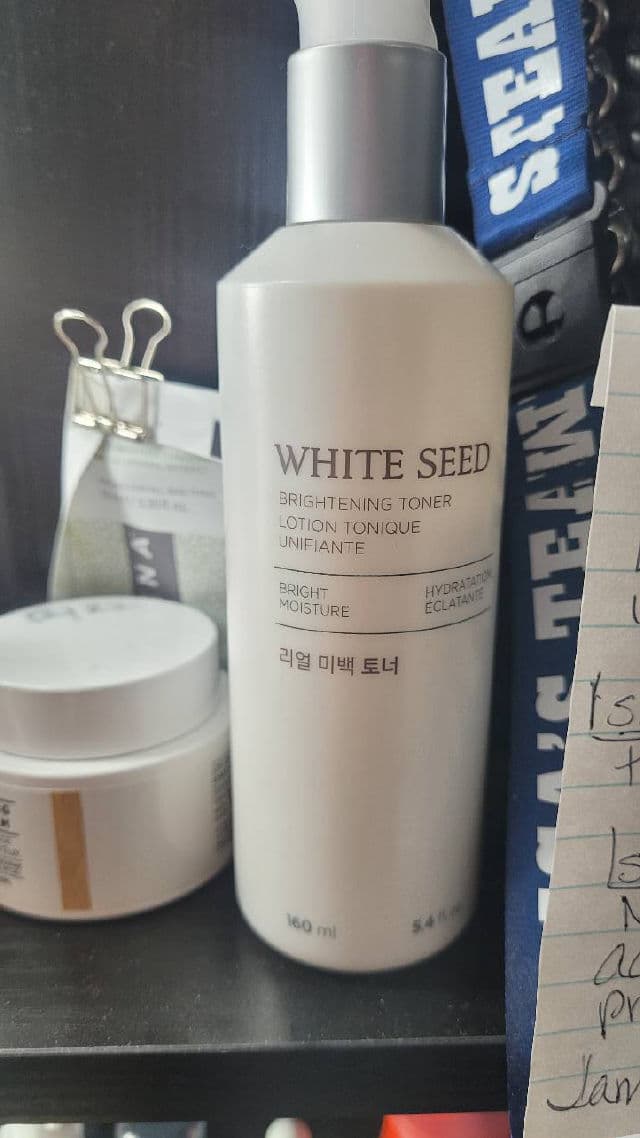 THE FACE SHOP White Seed Brightening Serum review photo by Rockinmomlife