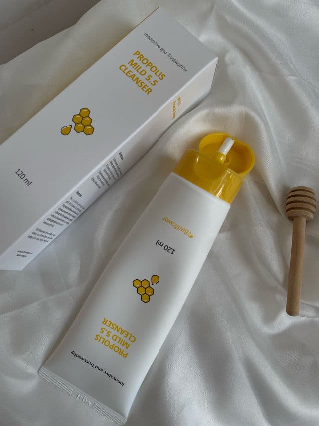 Bellflower Propolis Mild 5.5 Cleanser review photo by fligu