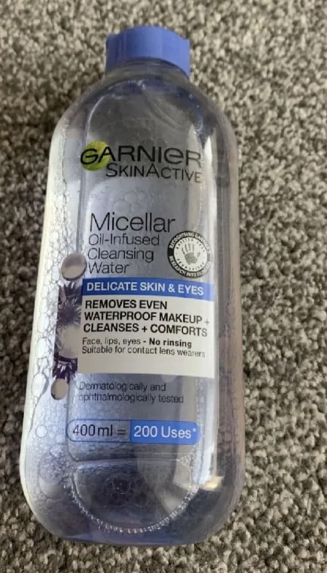 Garnier Micellar Cleansing Water in Oil Delicate Eyes & Skin review photo by katiek82