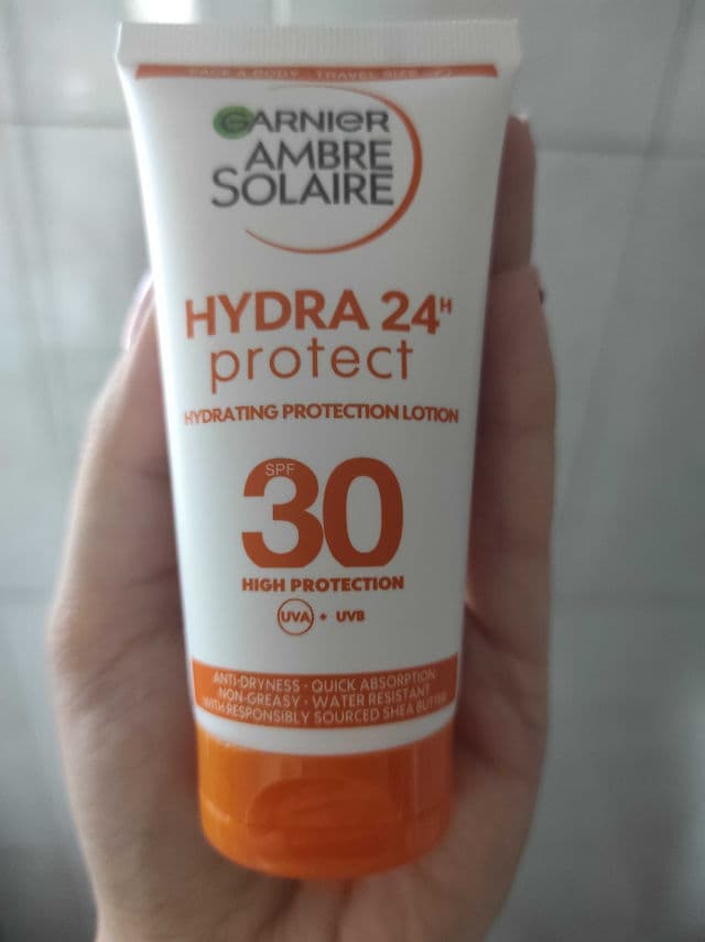 Garnier Delial Sensitive Advanced Facial UV Crema Anti-Brillos SPF 30 review photo by unalibradel93