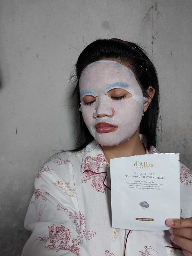 D' Alba Piedmont White Truffle Nourishing Treatment Mask review photo by Ewikapotato