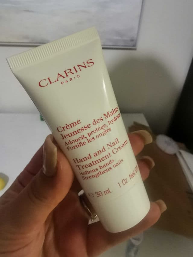 Clarins Hand and Nail Treatment Cream review photo by TsvetiSp